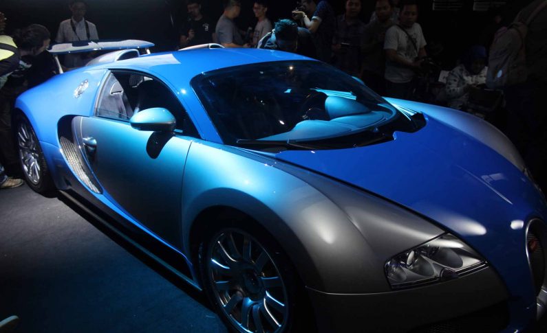 Supercar Bugatti Veyron 16.4 Hadir di Indonesia