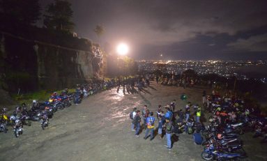 Ratusan Bikers Suzuki Touring ke Tebing Breksi